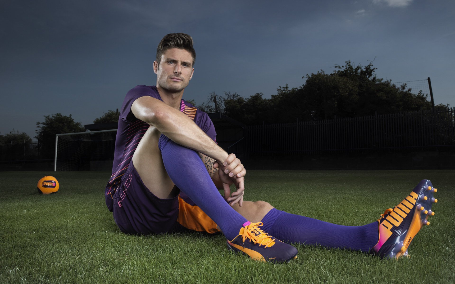 基层足球项目缺乏市场化运营经验,足球场市场分析